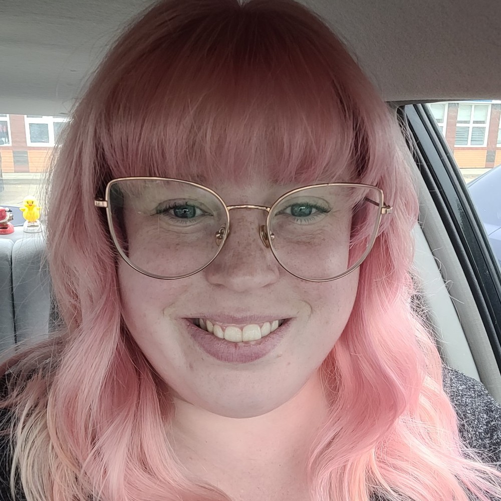 Meet your Posher, Alexandra